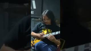 Download lagu dewabudjana #guitar #sologuitar #guitarcover #guitarist #bali #skills #skill #mantap #hebat #legend mp3