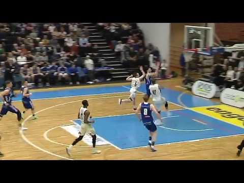 Denzel Andersson blockar Nicholas Paulos i kvartsfinal 2