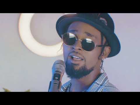 Styv bigman - Estrella (Clip Vidéo)