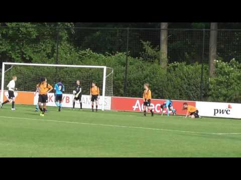 29 mei 2017 VV De Meern JO15-1 - FC Utrecht JO14-1 2-3 Overtreding Mitchell? Penalty