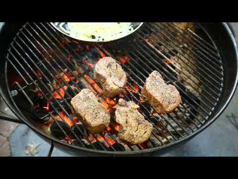 Seared Beef Tenderloins With Caramelized Onions :...