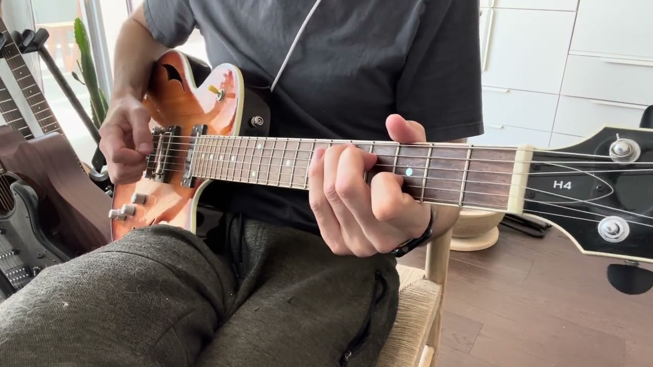 Roberto Barlocci playing the Bam Bam strumming pattern on acoustic guitar