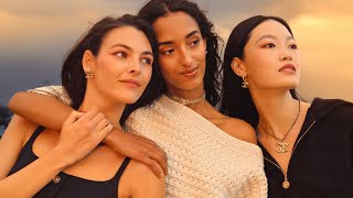 Chanel LES BEIGES. Natural is a style.