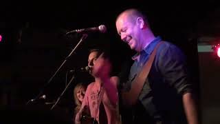 James Reyne LIVE. Love beats me up. Trio Mode The Basement. Sydney 2012.