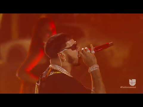 Anuel AA Amanece Premios Juventud 2019