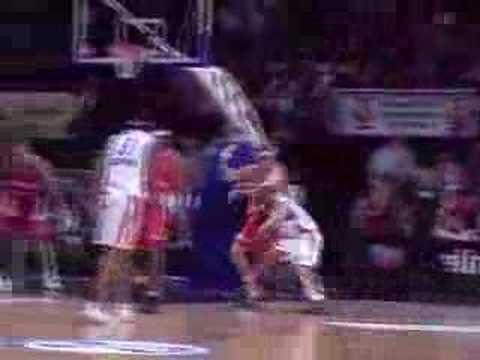 15 23-02-08 BCO-Charleroi - Zelfs terwijl Walsh de ene fout