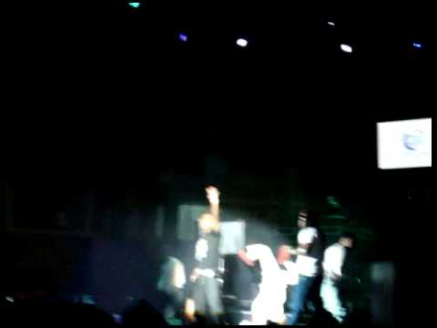 Pal Piso - Zion &  Lennox Ft. Element Black - Festival Mundial De Reggaeton [En Vivo]