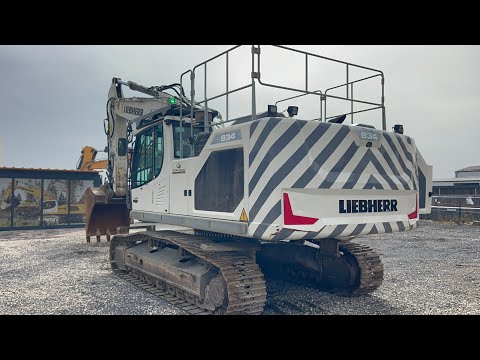 LIEBHERR 934 G8 - Excavator Year:2020
