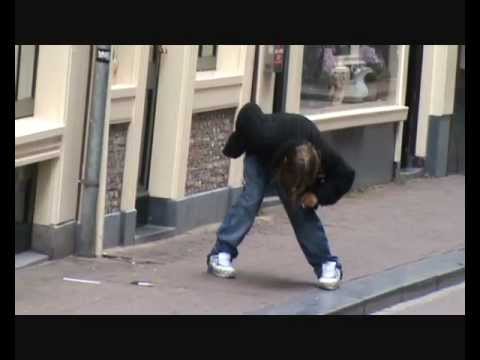 Un mec défoncé à Amsterdam