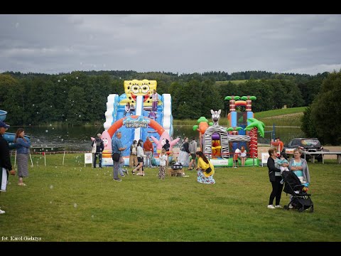 Rutka-Tartak. Zabawa dla wszystkich na plaży nad jeziorem Pobondzie