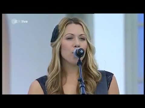 Colbie Caillat - Fallin For You     Live  2009  HQ