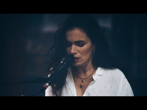 Yael Naim : Watching you (live from Release party)