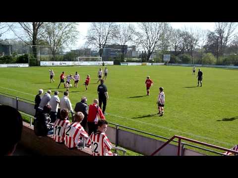 9 apr 2011 Groote Lindt D2-Zwerver 8-1 - Teamspel