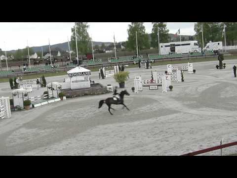 Nina Braaten, klasse 78 . 12.05.2012 .  (48).MP4