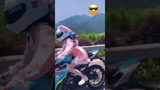 Download lagu Cewek Imut Naik Motor Moge, Keren Banget mp3