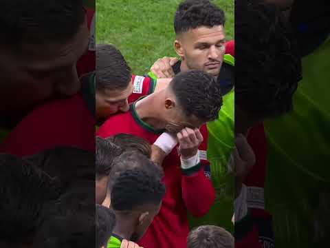Cristiano Ronaldo's REACTION When He Saw His Mother CRYING 💔😞
