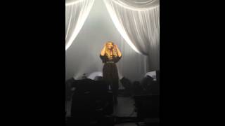 Ella Henderson - Give Your Heart Away / Grimsby 10.11.15