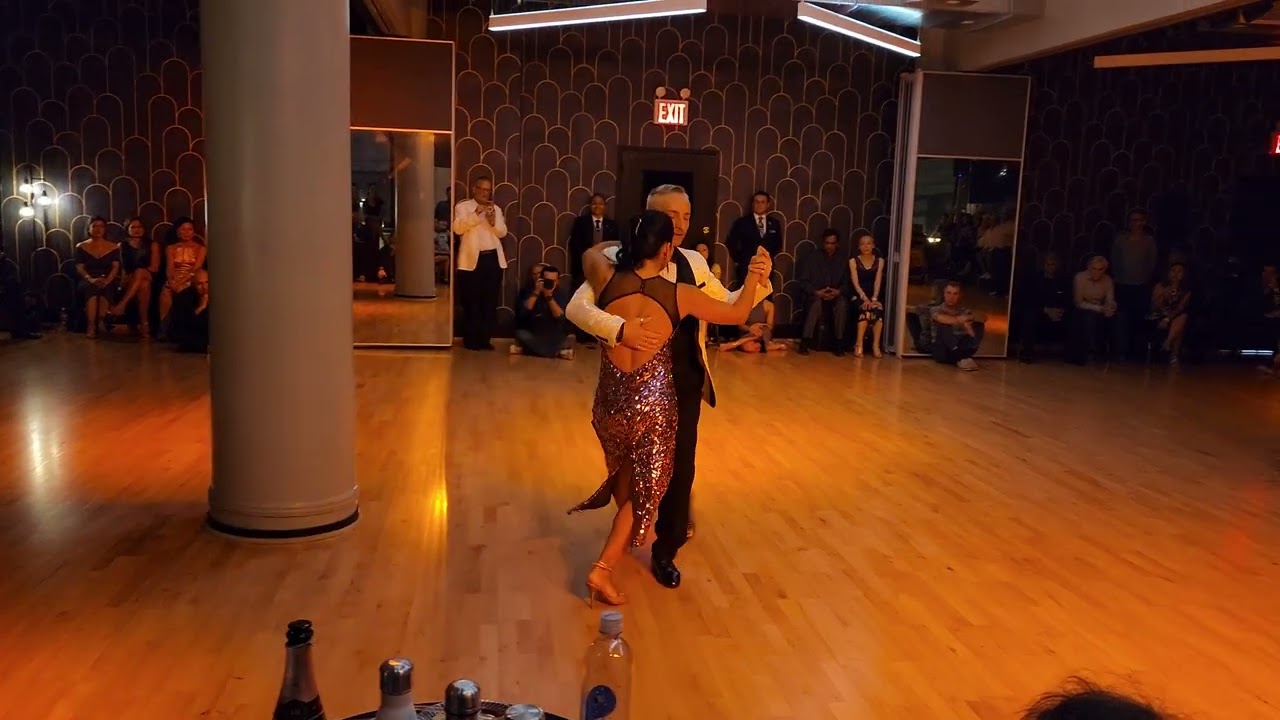 Argentine tango: Paloma Berrios & Maximiliano Alvarado - Una noche de garufa