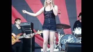 Duffy   Breaking My Own Heart Live at V Fest Sydney 2009