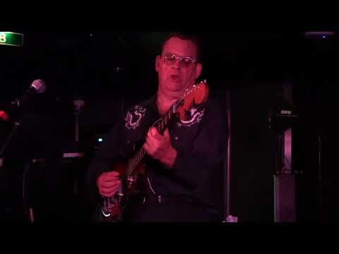 Slim Jim Phantom Trio: "Rock This Town" (Stray Cats) (11/4/2022; Outlaw Country West (music cruise))