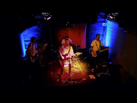 Leiah - Surrender live from Cow Club