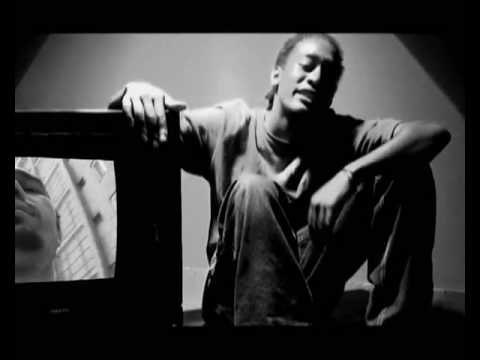 Eli & Fratziman feat. George Hora - Necomercial la radio www.blonducartier.go.ro