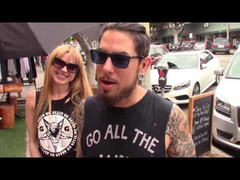 Freedom of speech? BREAKING NEWS! Dave Navarro's lunch is more important