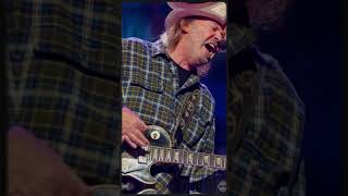 Stephen Stills STUNS Neil Young With Brutal Public Insult
