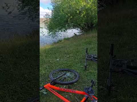 Rio Santa Cruz ubicado en la localidad de Comandante Luis Piedra Buena. Verano 2026