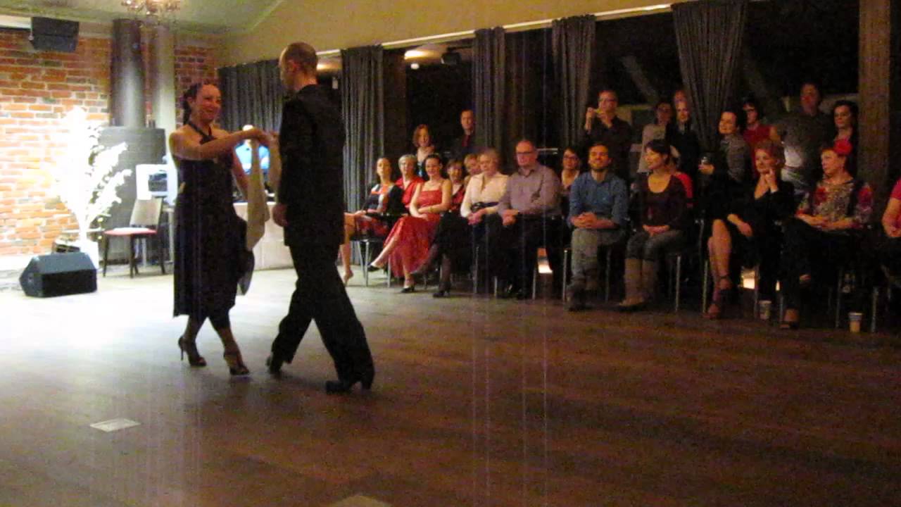 Lucas Panero y Cintia Tinelli at Oulu Tango Festival 2014 5