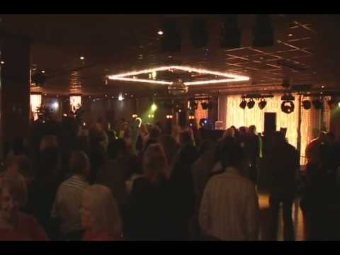 download lagu mp3 mp4 Club Nouvelle 30 Single Party, download lagu Club Nouvelle 30 Single Party gratis, unduh video klip Club Nouvelle 30 Single Party