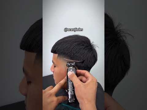 Clean Line Up Design with Clippers Precision #fade #barber #lineup