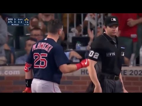 Kevin Plawecki and Alex Cora get ejected after a terrible call