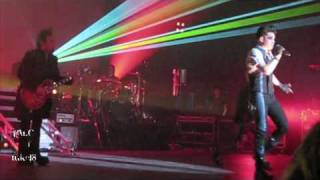 Adam Lambert singing Sure Fire Winners in Wilkes Barre