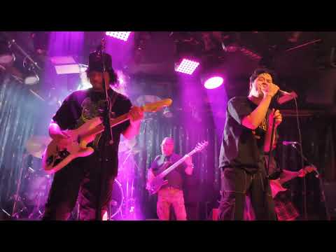 Elmo Magalona and Hardware Syndrome feat. Perf De Castro - Girl Be Mine @ 19 East (May 14, 2025)