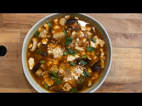 Vegan Sundubu Jjigae (Korean Soft Tofu Stew | 비건 순두부 찌개)