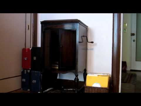 Messin' Around: Fess Williams as Bud Jackson's Swanee Serenaders (Br 3351)