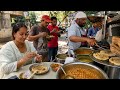 Busiest Chole Kulche Cart Serving Crowds In Delhi