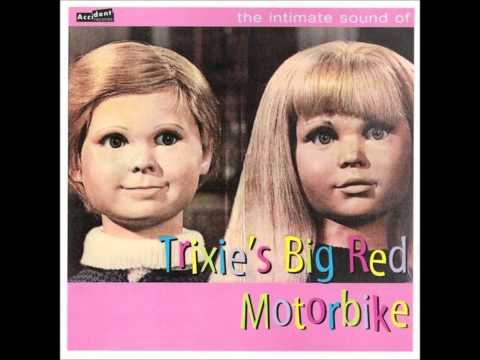 In Timbuktu - Trixie's Big Red Motorbike