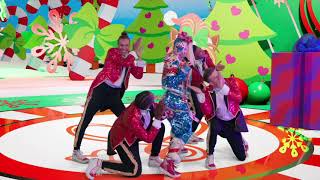 JoJo Siwa - Santa Claus Is Coming To Town (LIVE PERFORMANCE)