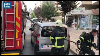 Çatı Yangınında Cadde Dumana Boğuldu