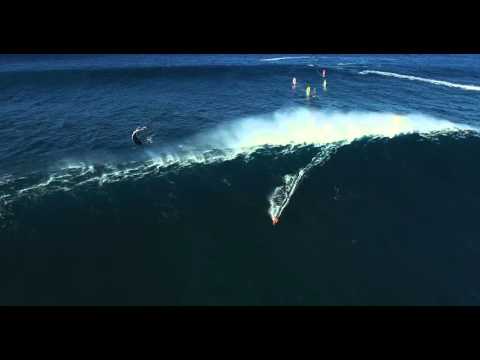 Drone captures Niccolo Porcella kite wipeout at Peahi (Jaws) 1/4/16