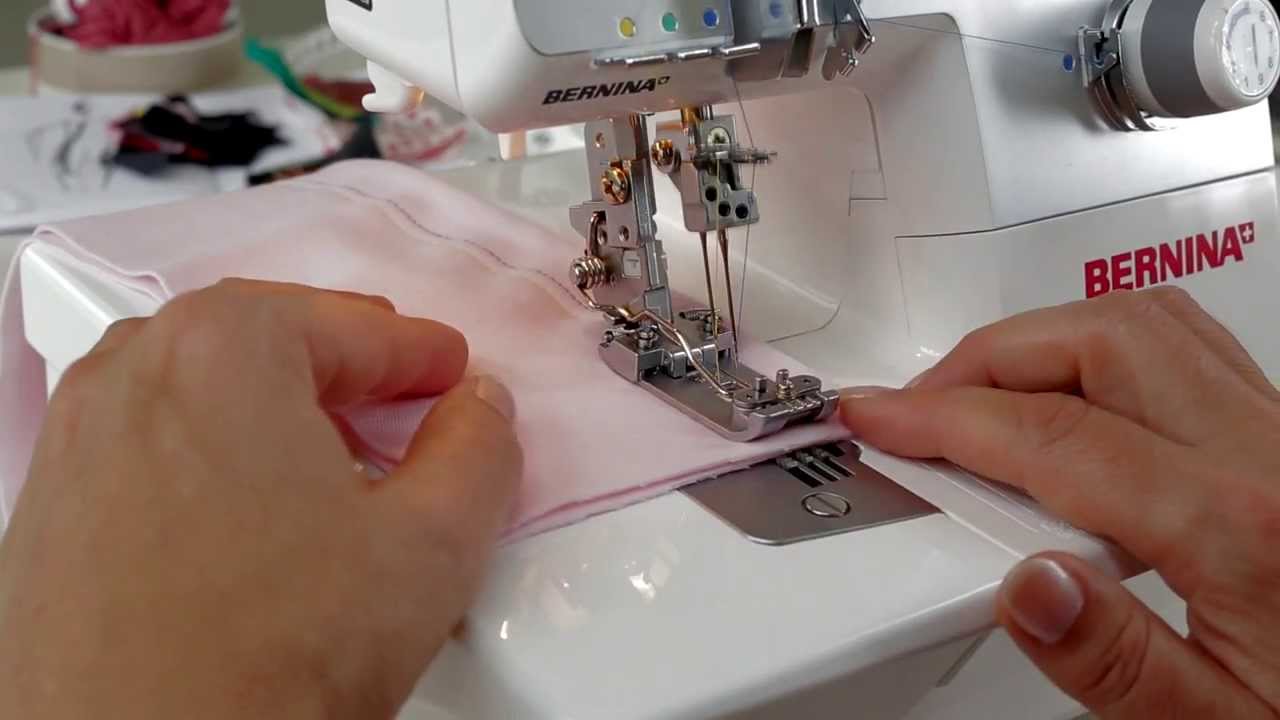 BERNINA overlocker/serger L 220: threading and sewing a cover stitch 