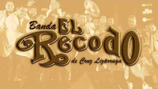 Nos Estorbo La Ropa - Banda El Recodo