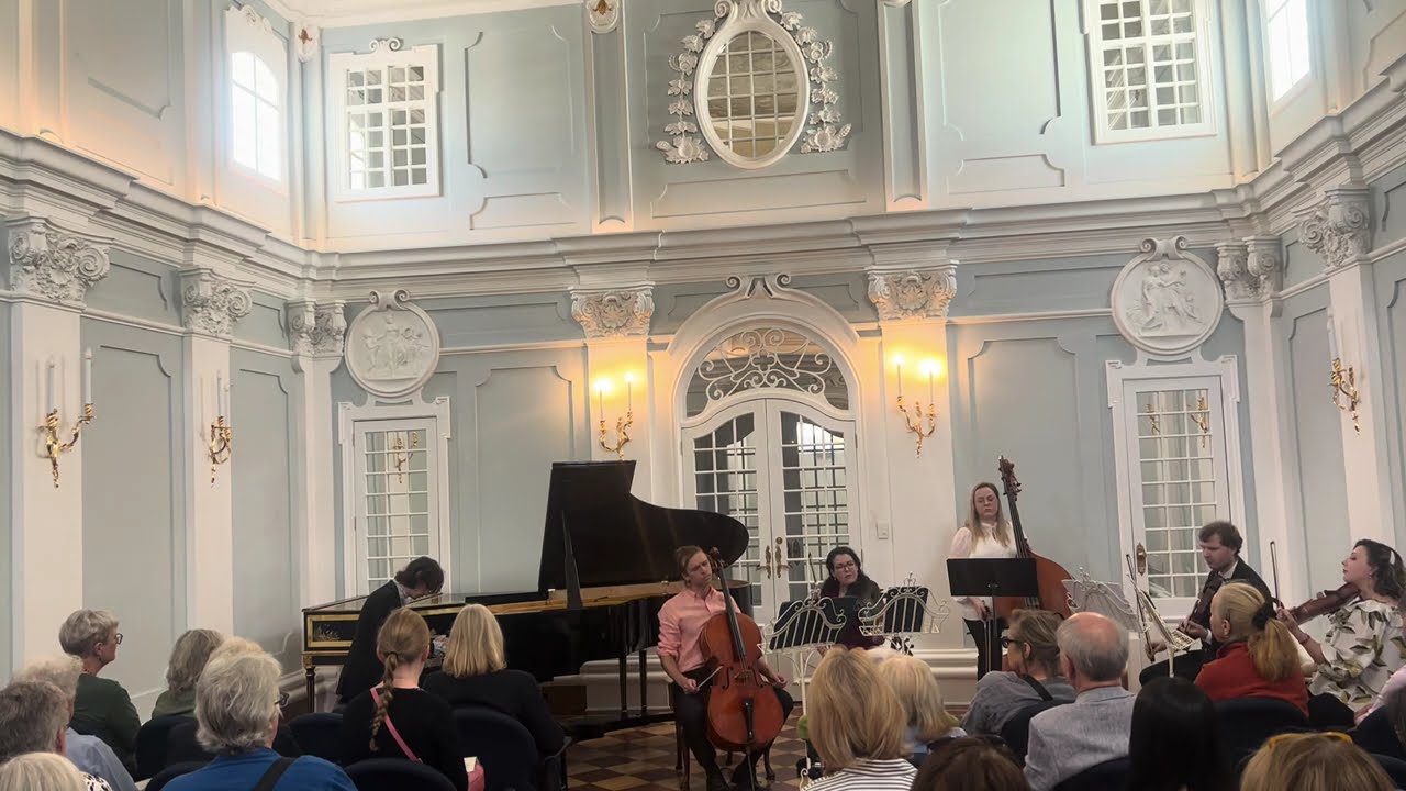 Ludwig van Beethoven – Piano Concerto No. 1 Op. 15 (1800)