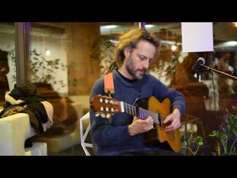 Mr. Fruits (FR) / Valse 5 temps / Café Prostoru_ 27. 11. 2016