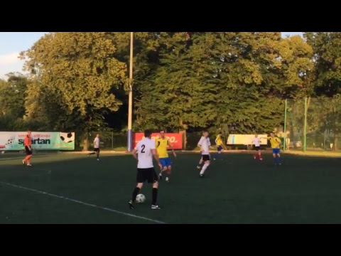 14.06 The Crazy Gang (żółte) - Olimpia Sępolno (białe)