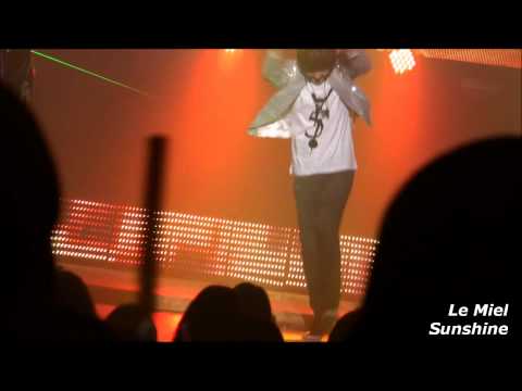 2011.12.30. The Year's Journey Moves like jaggar- Shin HyeSung  dance part