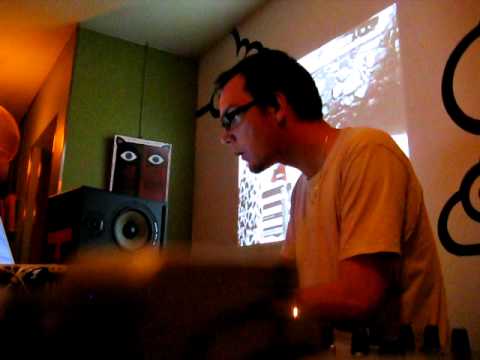 UPWELLINGS (zeecc) LIVE - Combi 14/10/11