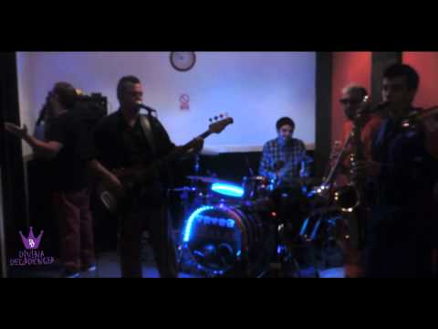 Divina Decadencia | Tributo a los Auténticos Decadentes